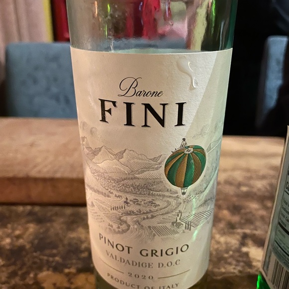 Forever Fern - Take a look at all the amazing items in this closet collection! - Picture 9 of 14